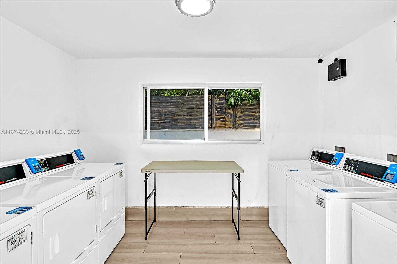Small Image of 940 MICHIGAN AVE #10, Miami Beach Number 27