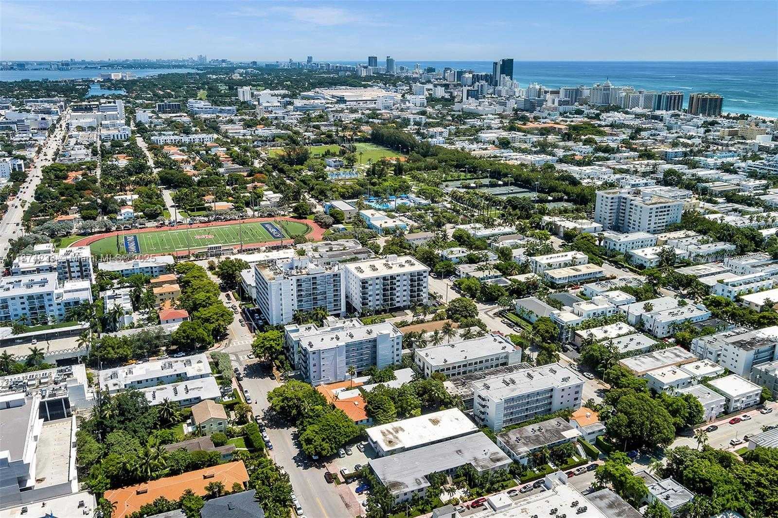 Small Image of 940 MICHIGAN AVE #10, Miami Beach Number 33