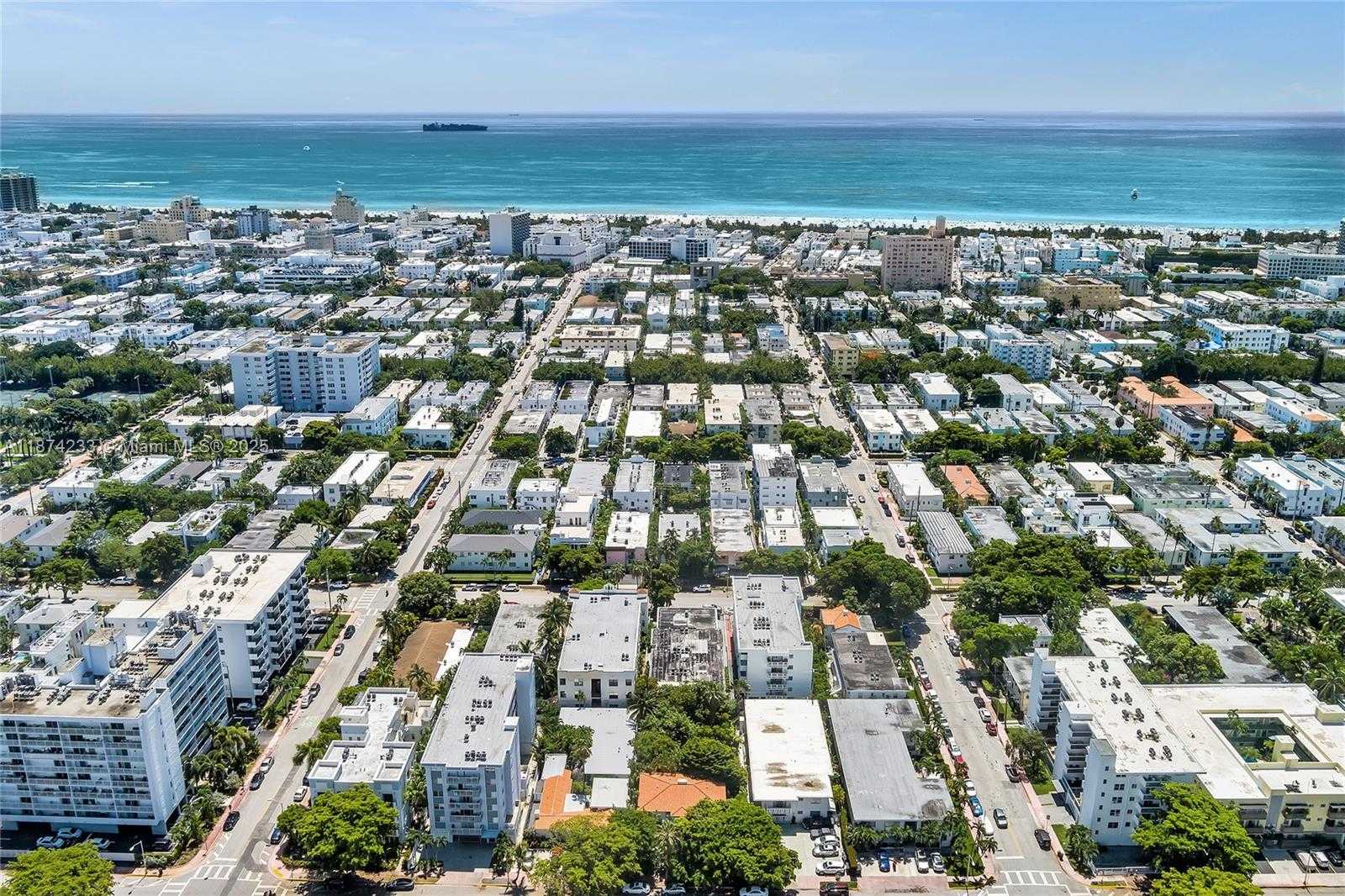 Small Image of 940 MICHIGAN AVE #10, Miami Beach Number 34