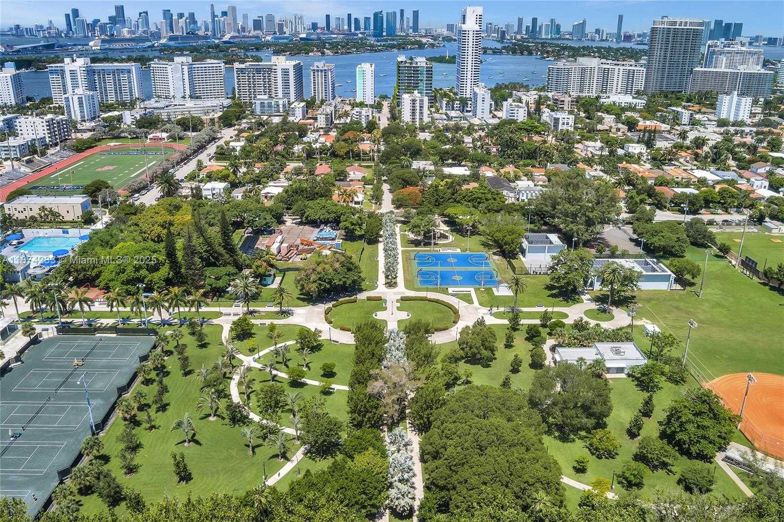 Small Image of 940 MICHIGAN AVE #10, Miami Beach Number 36
