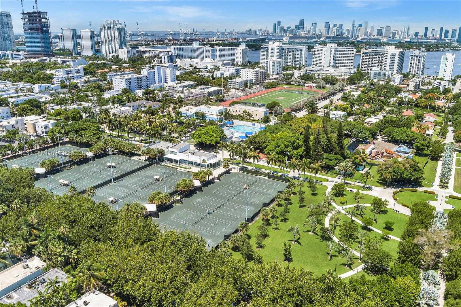 Small Image of 940 MICHIGAN AVE #10, Miami Beach Number 37