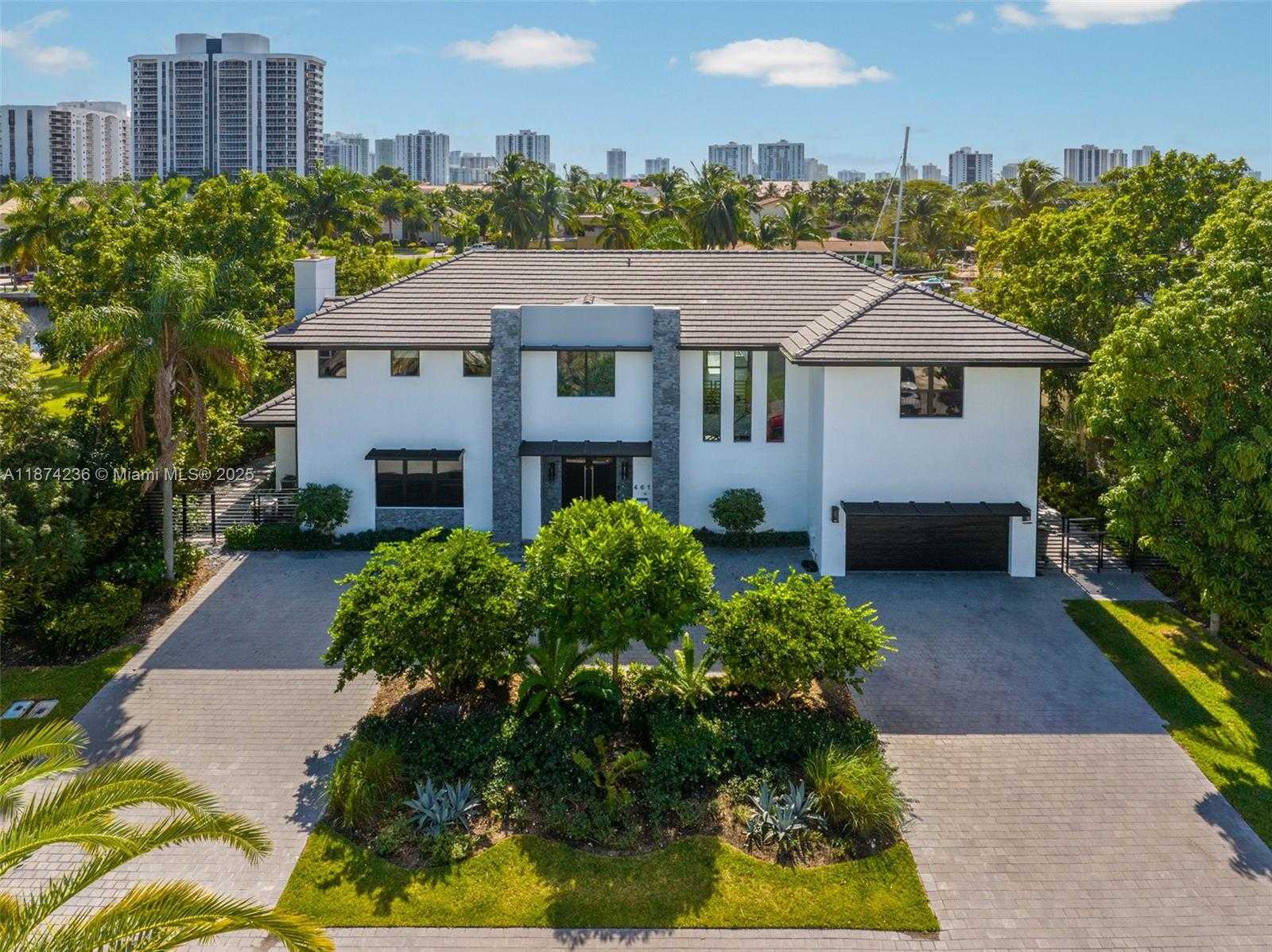 Small Image of 461 POINCIANA DR, Hallandale Beach Number 3