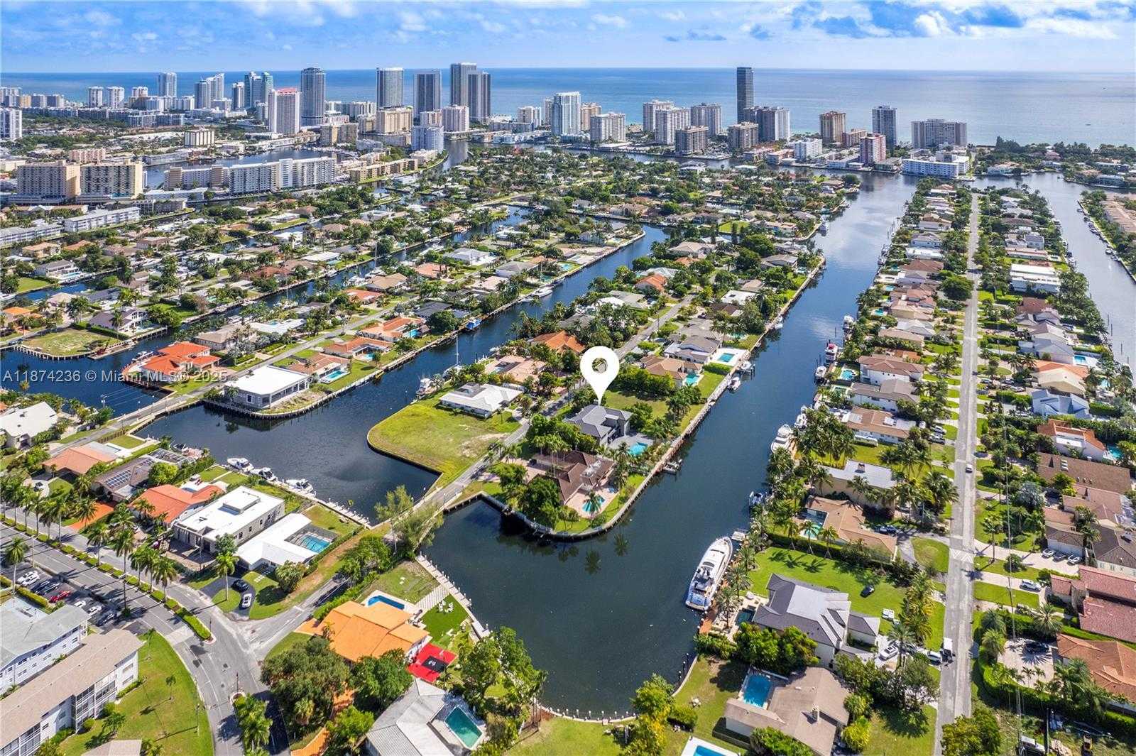 Small Image of 461 POINCIANA DR, Hallandale Beach Number 4