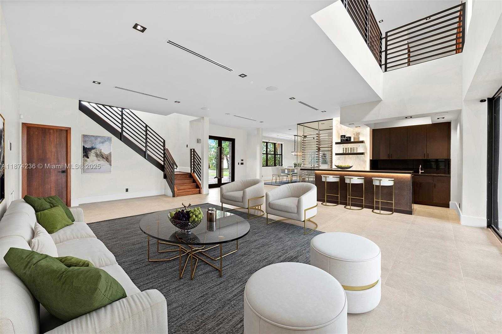 Small Image of 461 POINCIANA DR, Hallandale Beach Number 5