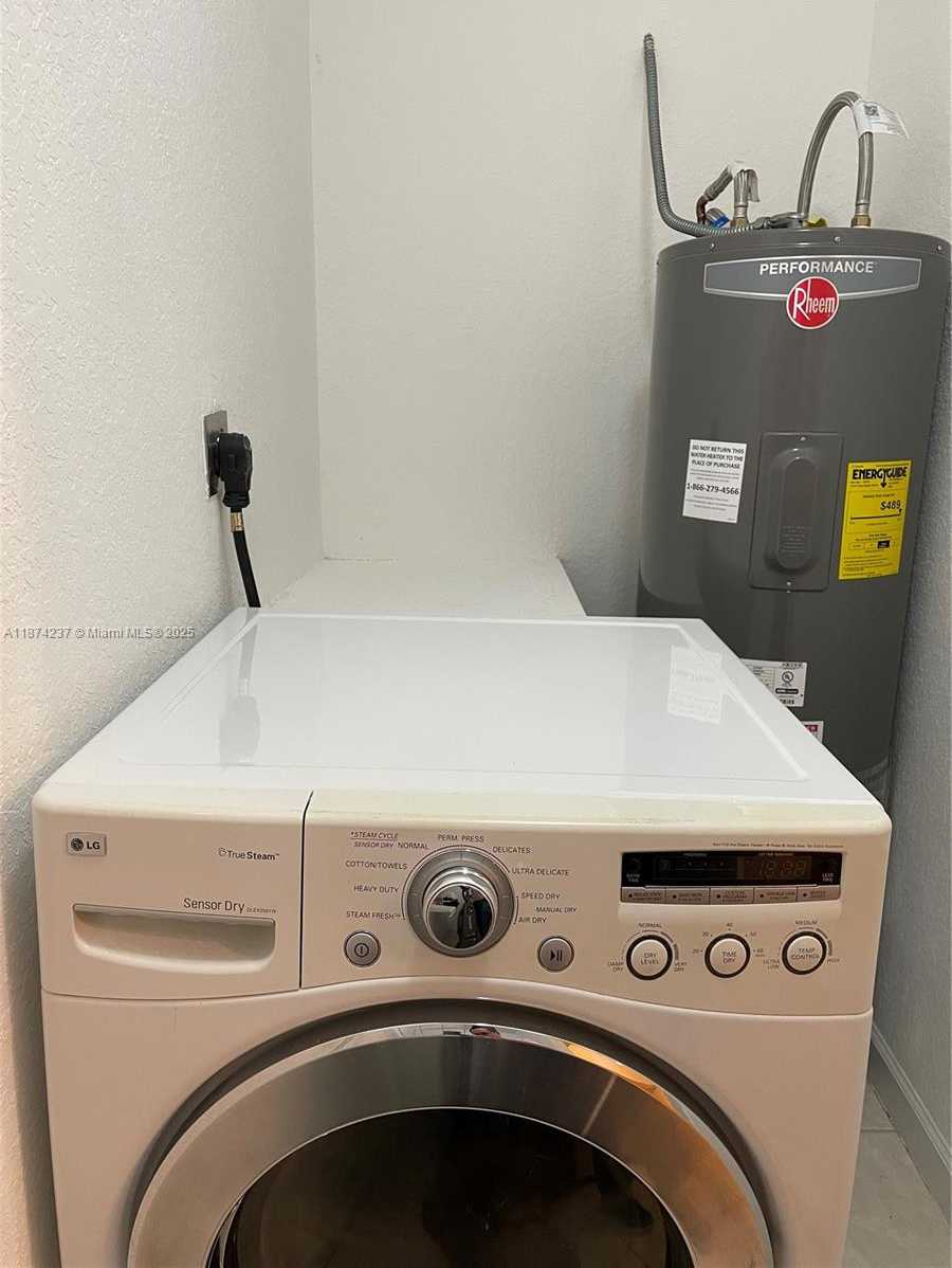 Small Image of 11315 NORTH WEST 72ND LN #11315, Doral Number 11