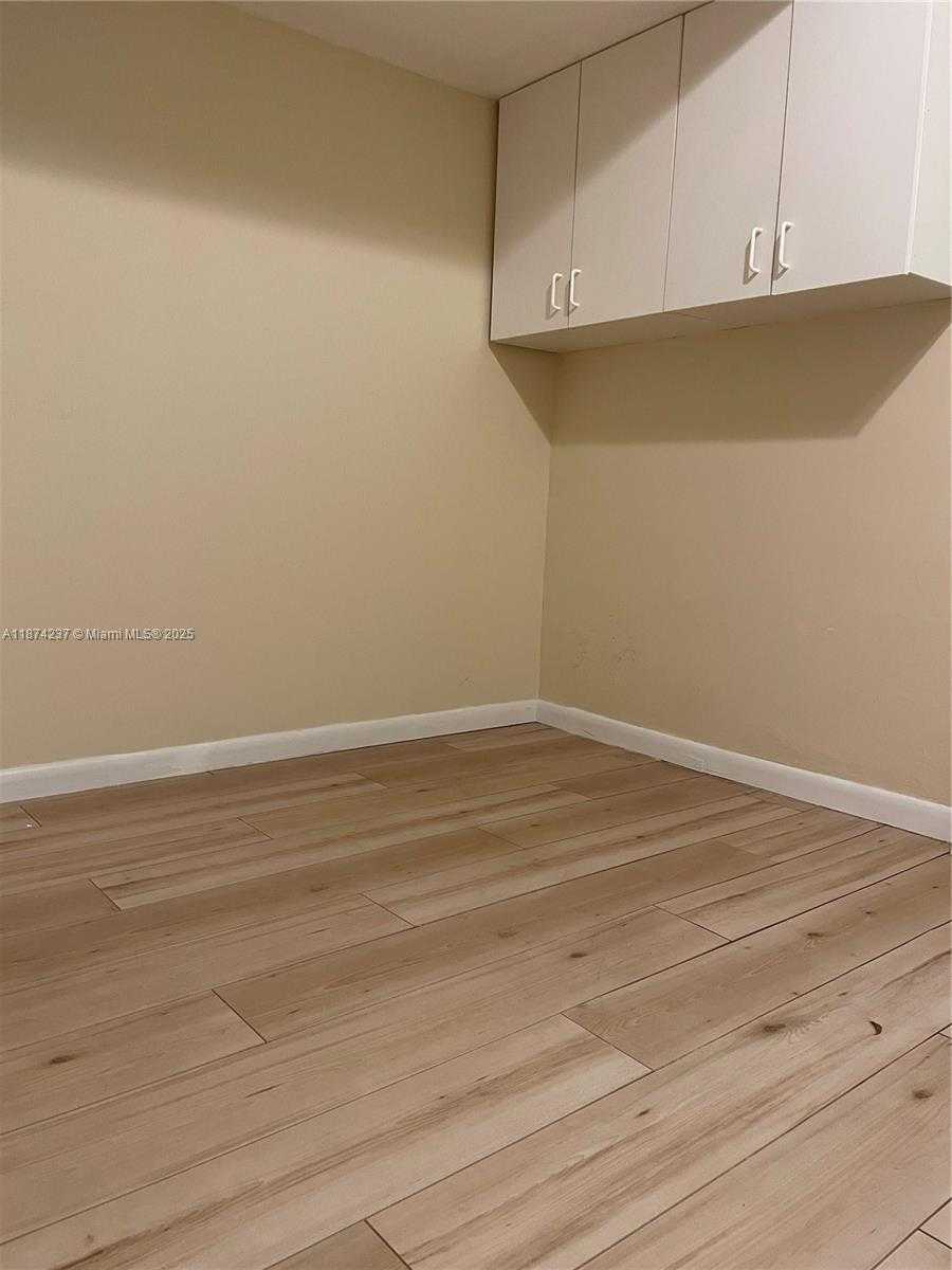Small Image of 11315 NORTH WEST 72ND LN #11315, Doral Number 12