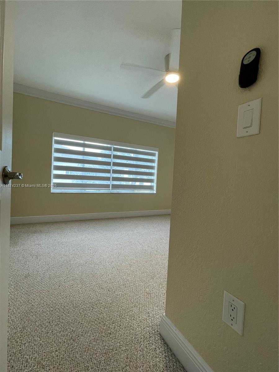 Small Image of 11315 NORTH WEST 72ND LN #11315, Doral Number 21