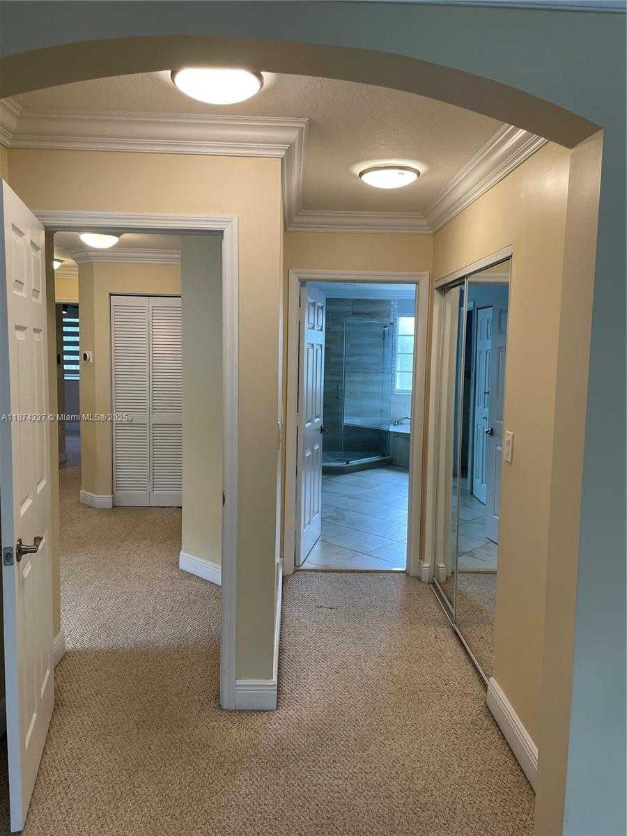 Small Image of 11315 NORTH WEST 72ND LN #11315, Doral Number 23