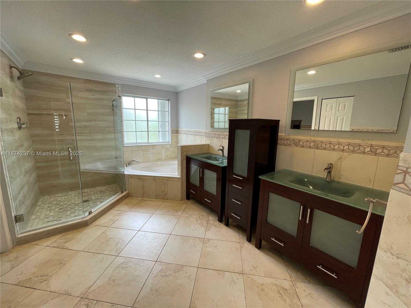 Small Image of 11315 NORTH WEST 72ND LN #11315, Doral Number 26