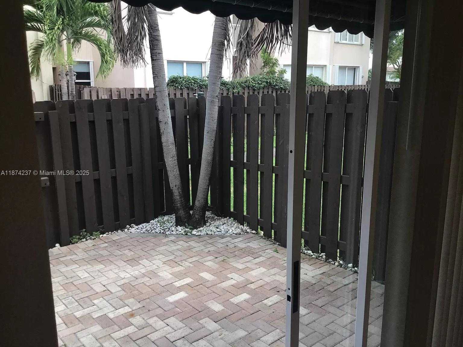 Small Image of 11315 NORTH WEST 72ND LN #11315, Doral Number 32