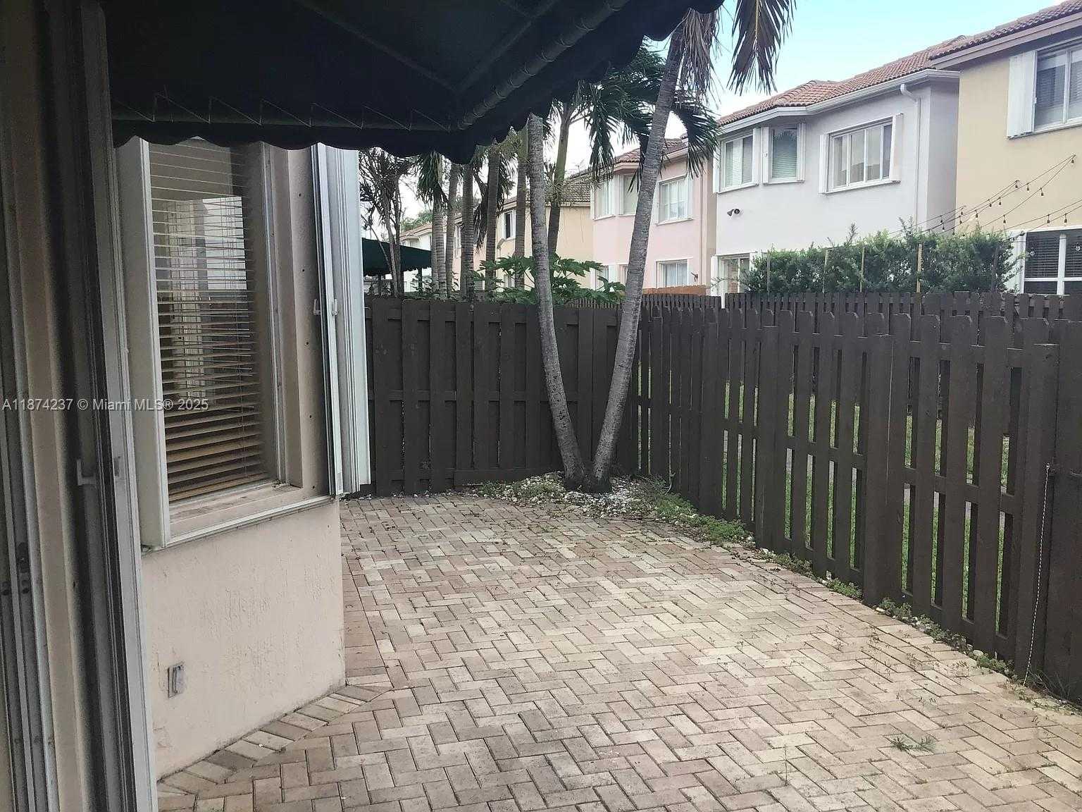 Small Image of 11315 NORTH WEST 72ND LN #11315, Doral Number 33