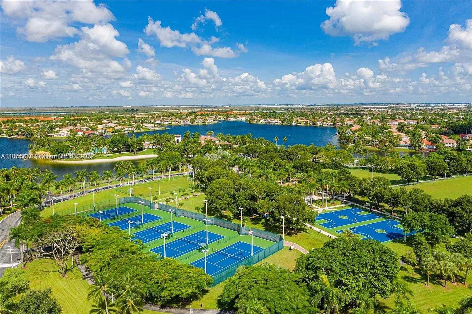 Small Image of 11315 NORTH WEST 72ND LN #11315, Doral Number 40