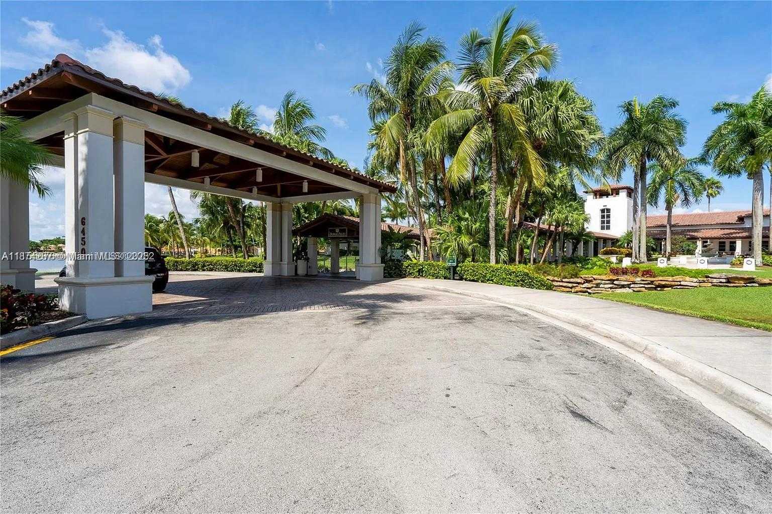 Small Image of 11315 NORTH WEST 72ND LN #11315, Doral Number 51