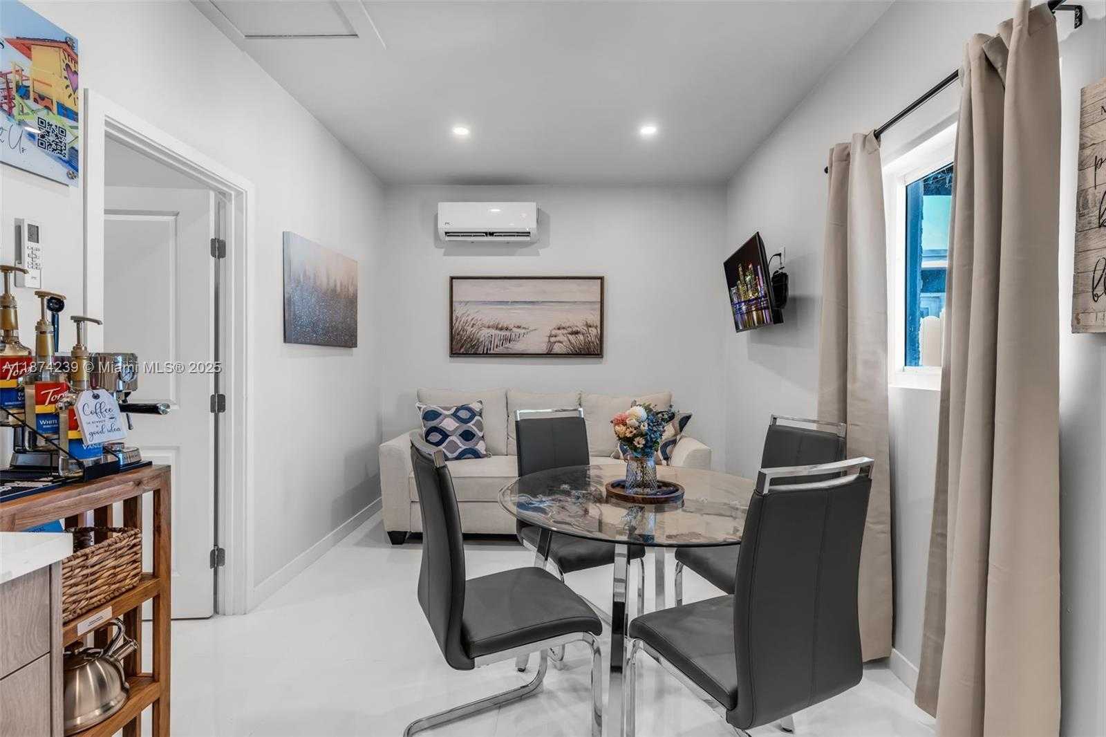 Small Image of 1430 NORTH EAST 11TH ST #2, Homestead Number 3