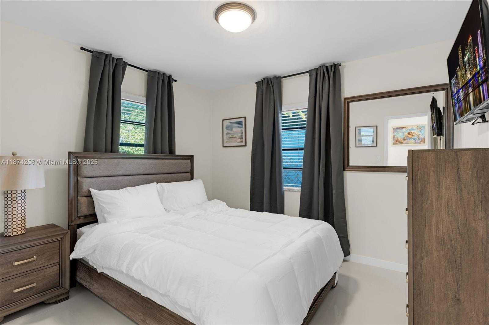 Small Image of 1075 NORTH EAST 12TH AVE #1075, Homestead Number 12