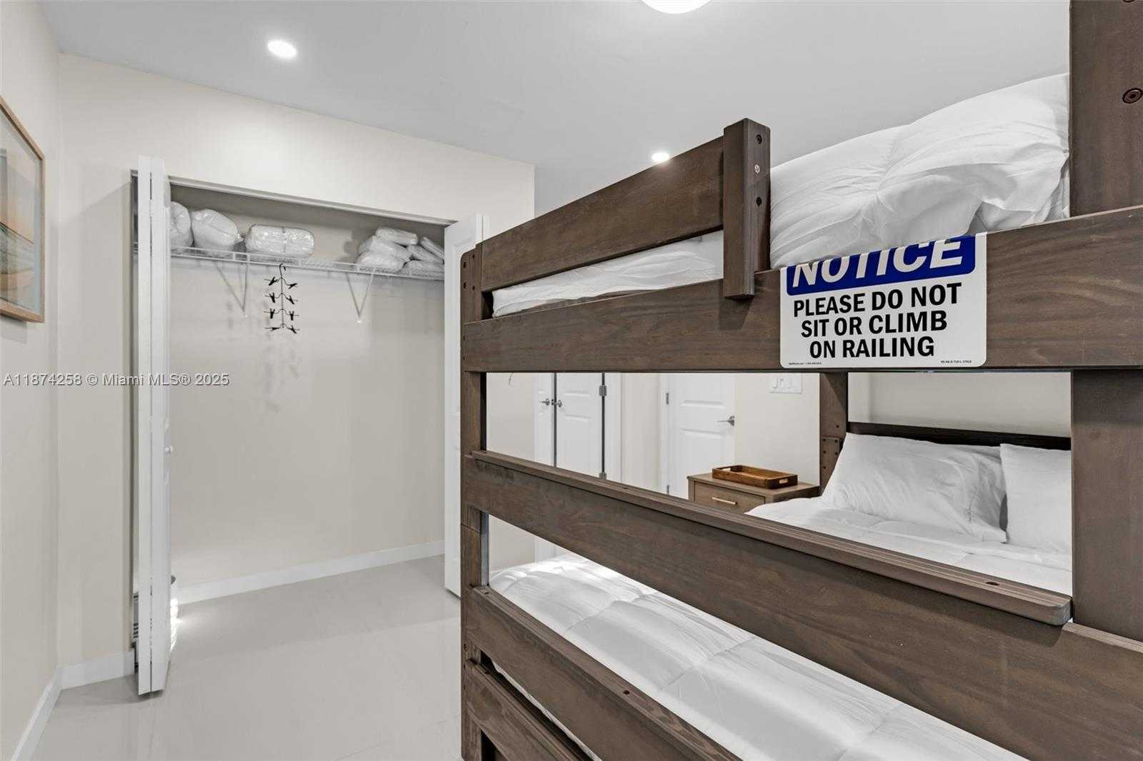 Small Image of 1075 NORTH EAST 12TH AVE #1075, Homestead Number 18