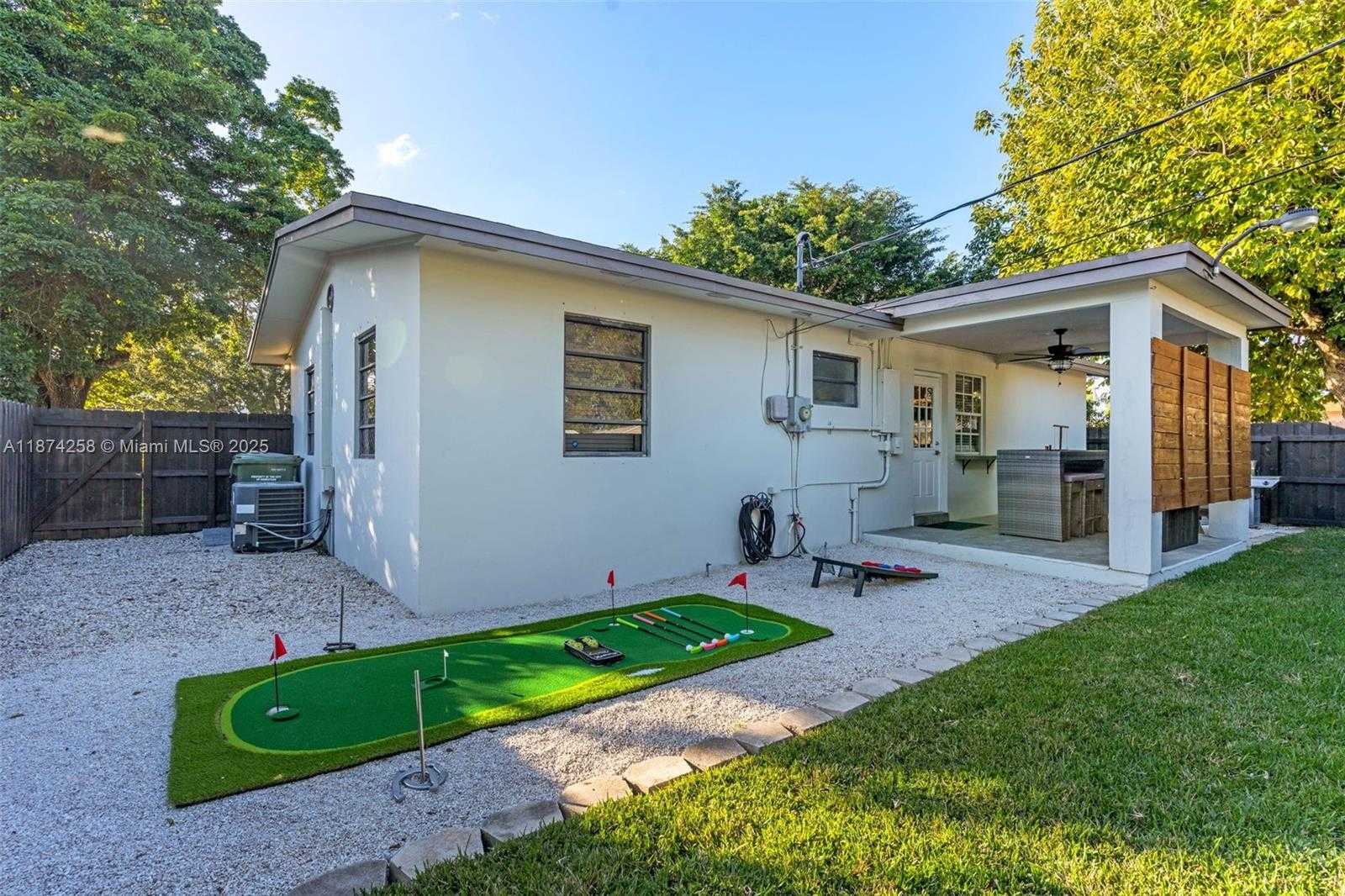 Small Image of 1075 NORTH EAST 12TH AVE #1075, Homestead Number 27