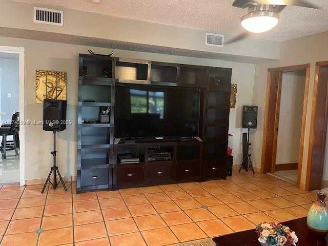 Small Image of 2701 SOUTH WEST 79TH AVE, Miami Number 15