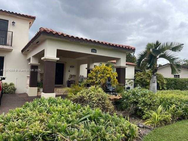 Small Image of 2701 SOUTH WEST 79TH AVE, Miami Number 2
