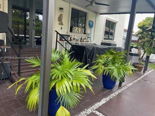 Small Image of 2701 SOUTH WEST 79TH AVE, Miami Number 33