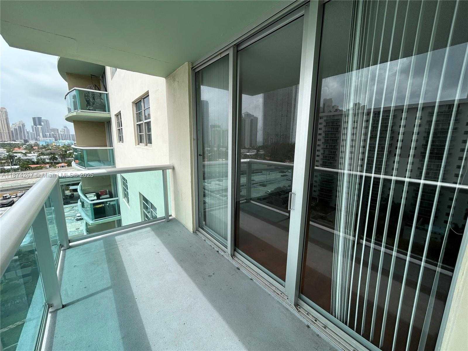 Small Image of 19390 COLLINS AVE #1212, Sunny Isles Beach Number 10