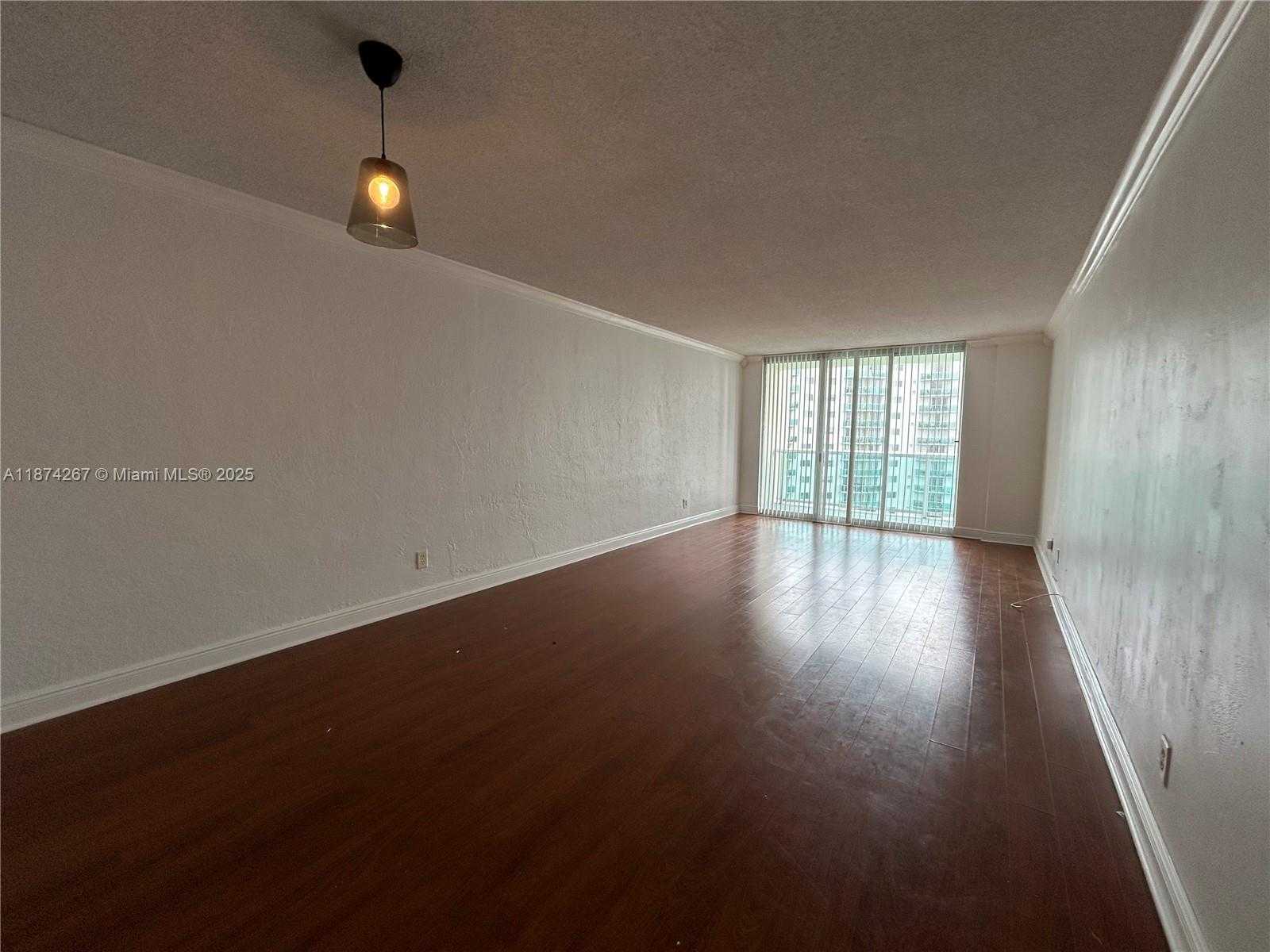 Small Image of 19390 COLLINS AVE #1212, Sunny Isles Beach Number 4