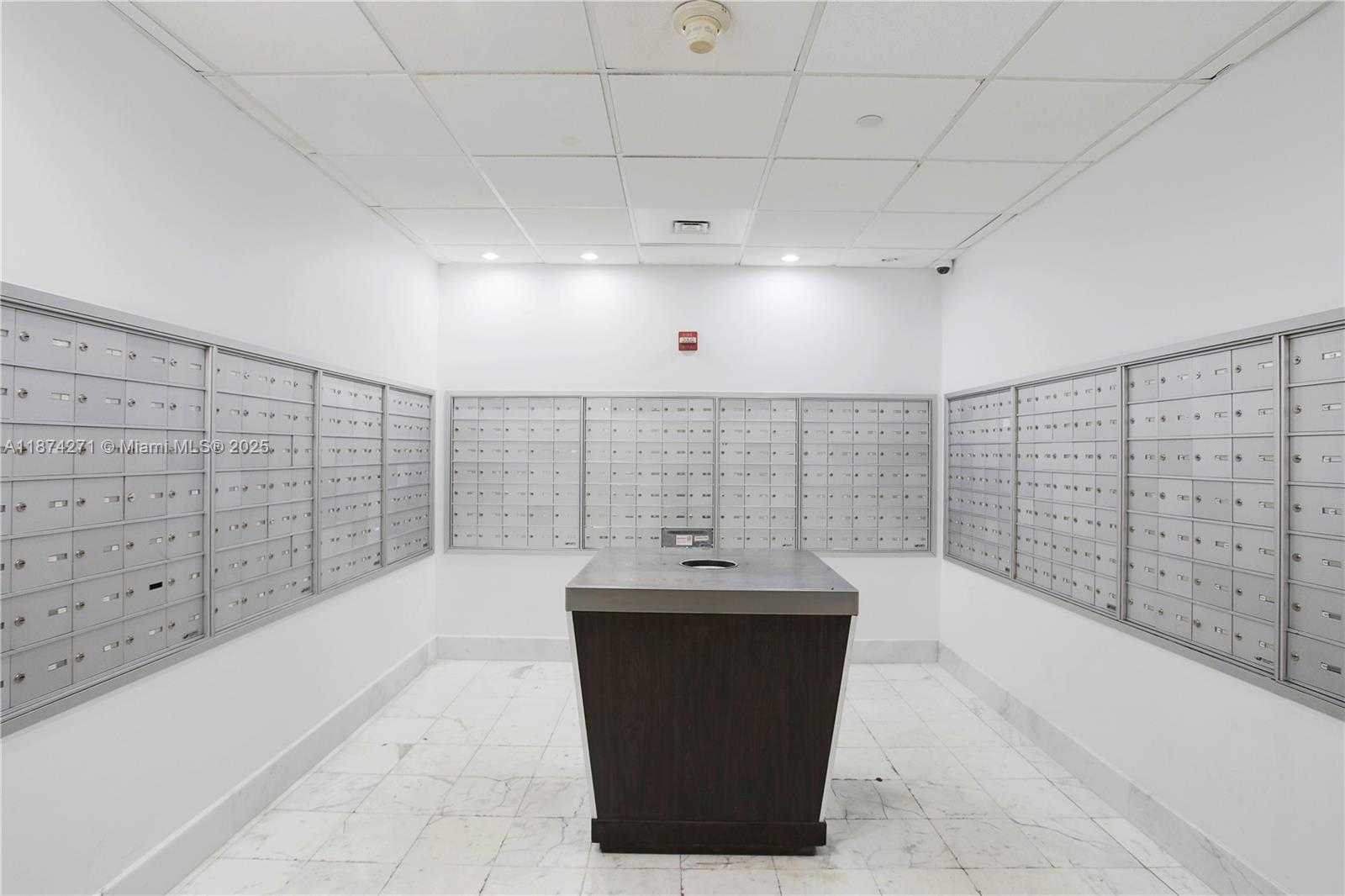Small Image of 1000 WEST AVE #PH22, Miami Beach Number 17