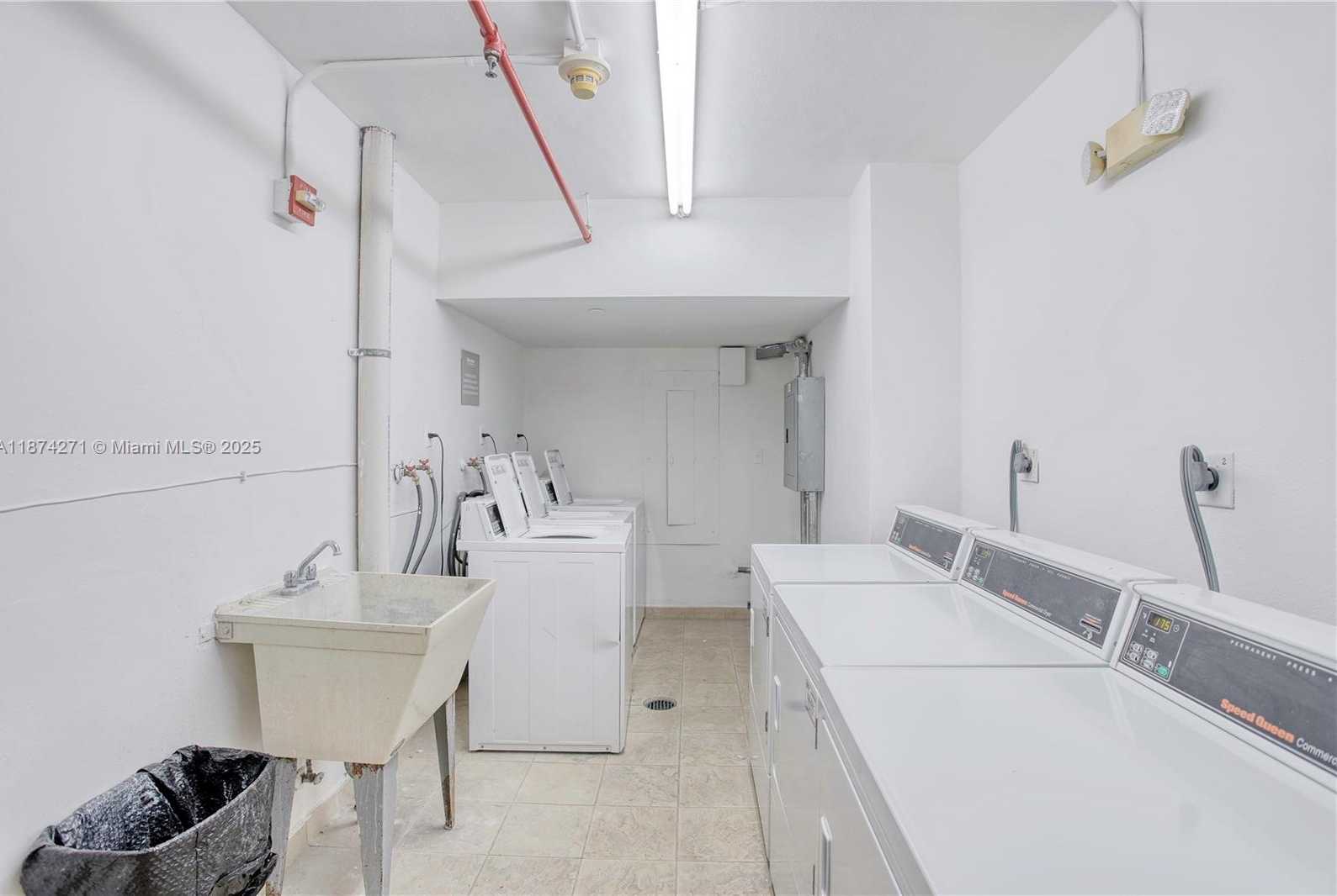 Small Image of 1000 WEST AVE #PH22, Miami Beach Number 34