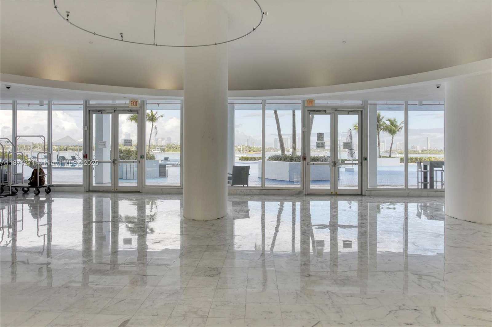Small Image of 1000 WEST AVE #PH22, Miami Beach Number 9
