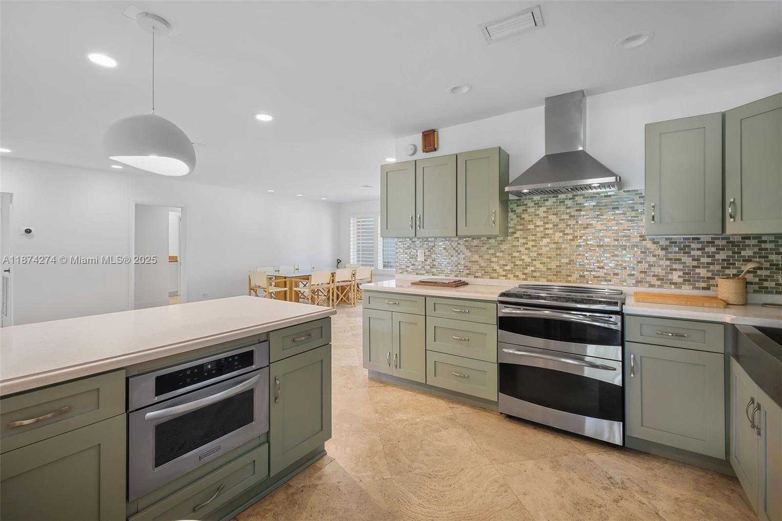 Small Image of 1681 DAYTONIA RD, Miami Beach Number 12