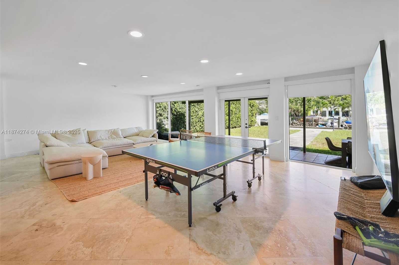 Small Image of 1681 DAYTONIA RD, Miami Beach Number 14