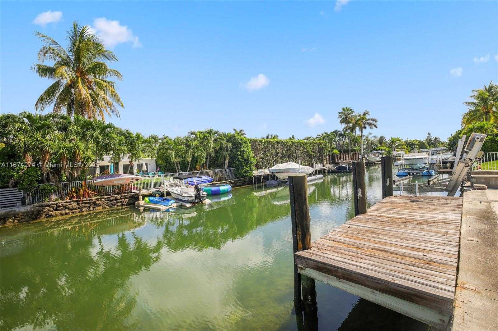 Small Image of 1681 DAYTONIA RD, Miami Beach Number 17