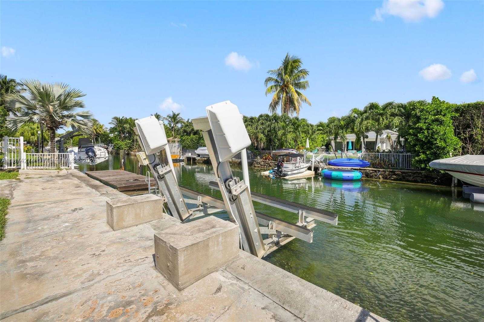 Small Image of 1681 DAYTONIA RD, Miami Beach Number 18