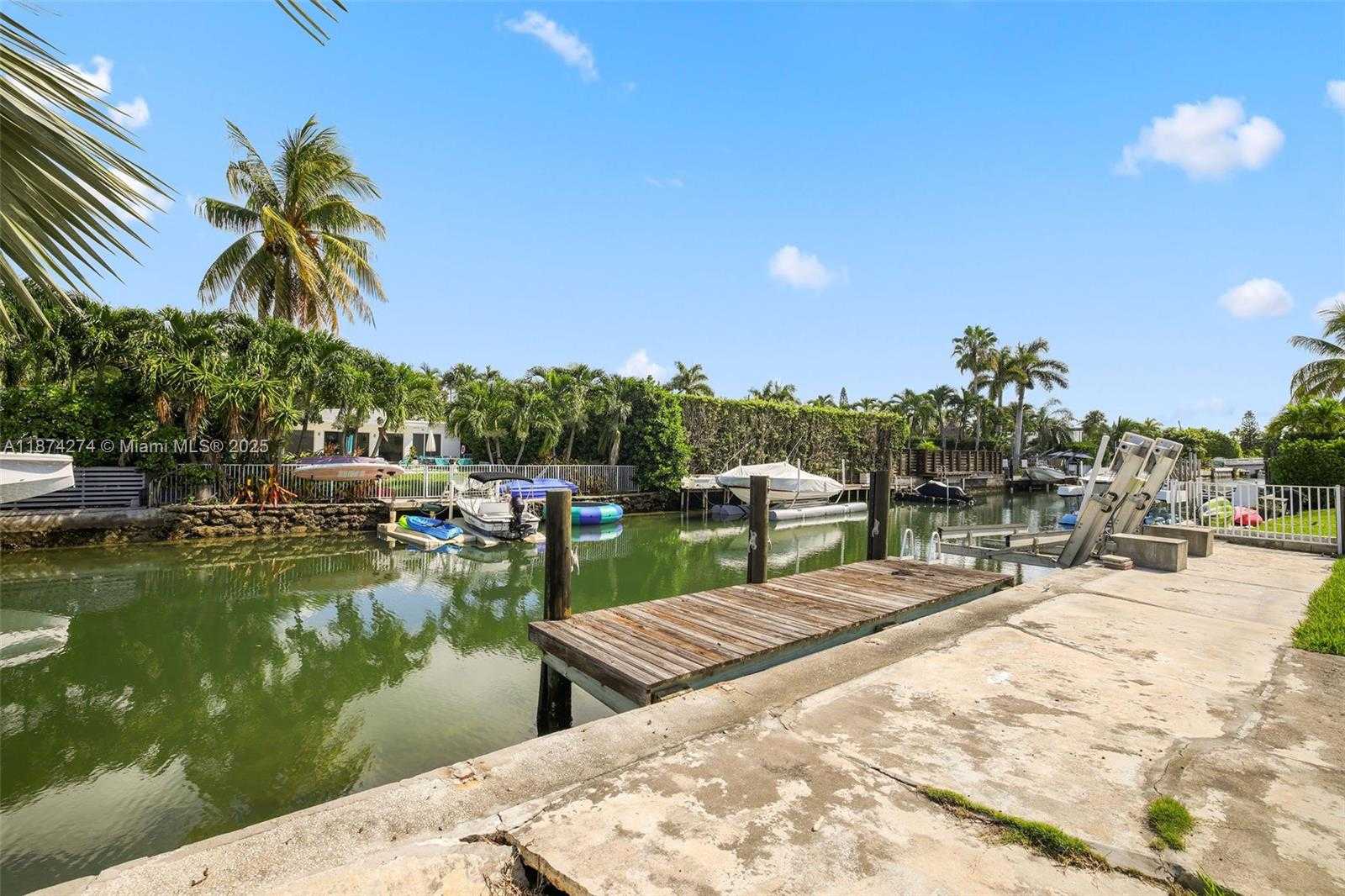 Small Image of 1681 DAYTONIA RD, Miami Beach Number 19
