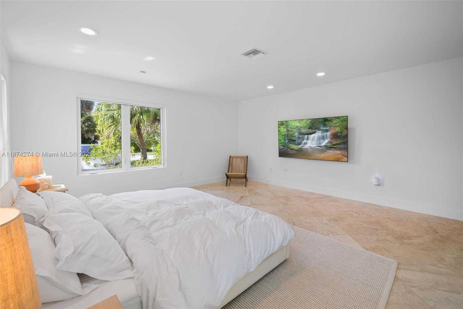 Small Image of 1681 DAYTONIA RD, Miami Beach Number 25