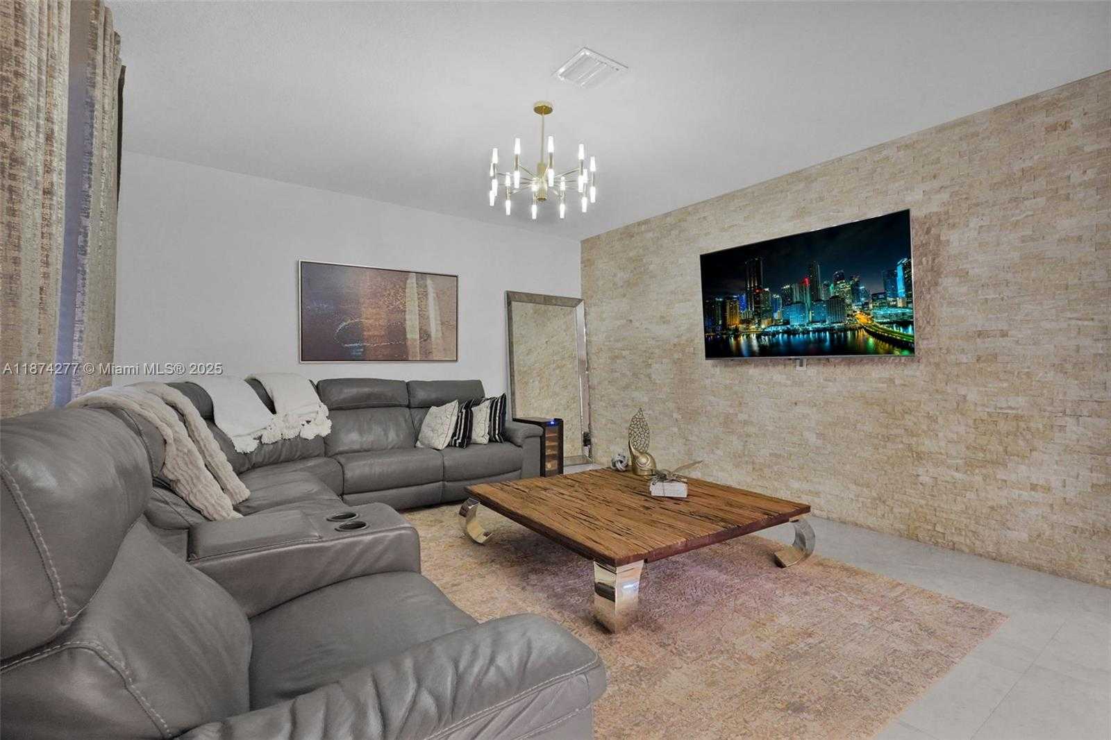 Small Image of 2150 NORTH WEST 16TH PL, Homestead Number 40