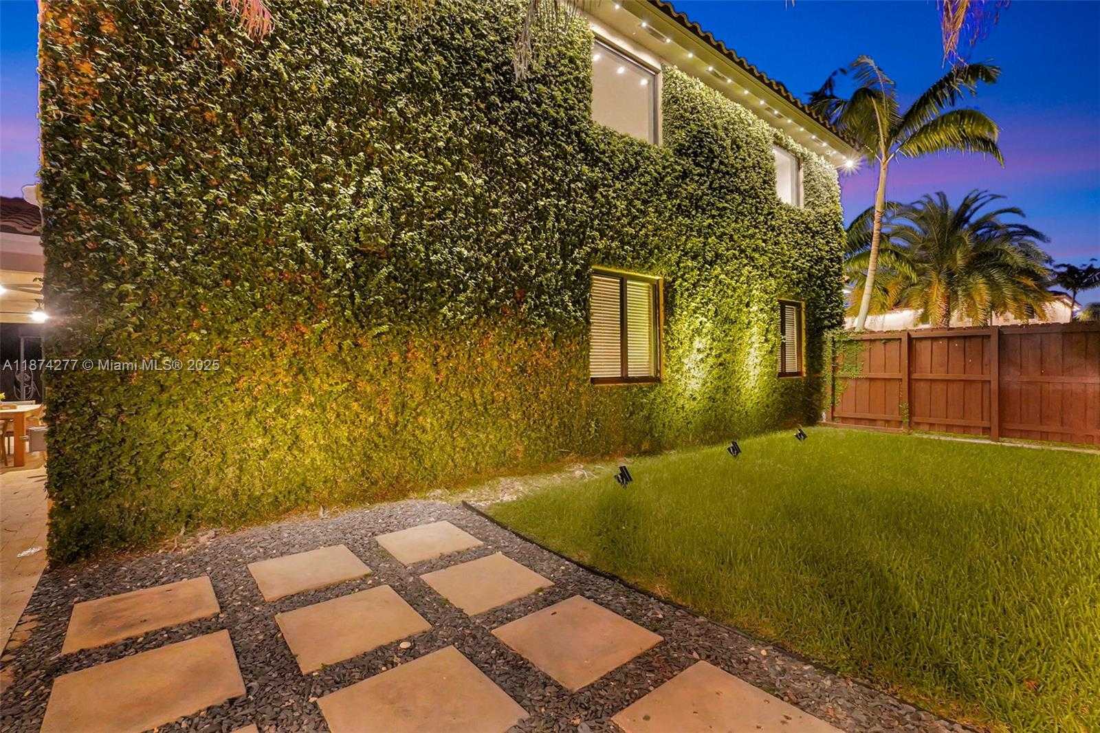 Small Image of 2150 NORTH WEST 16TH PL, Homestead Number 82