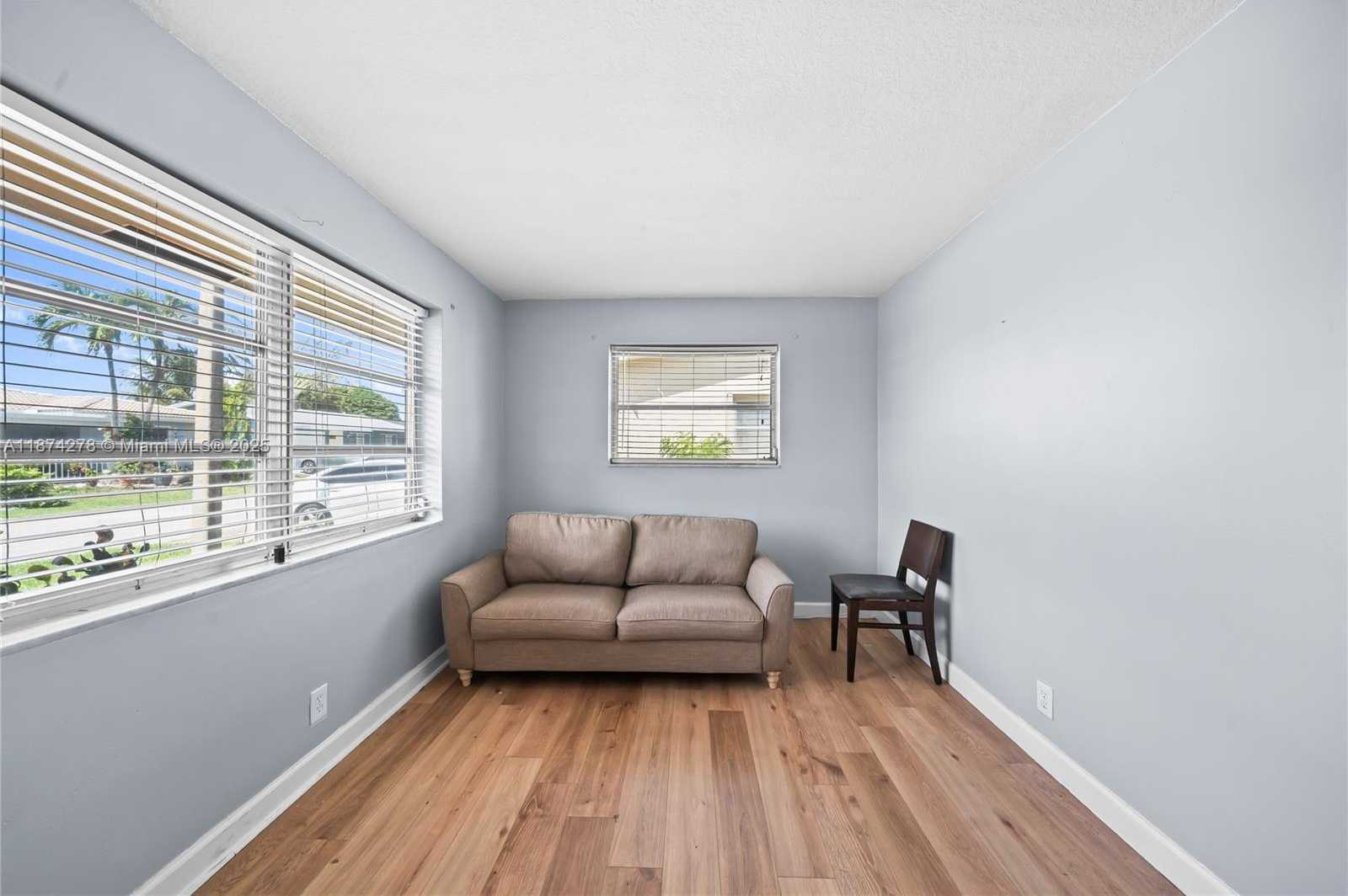 Small Image of 4938 NORTH WEST 54TH CT, Tamarac Number 19