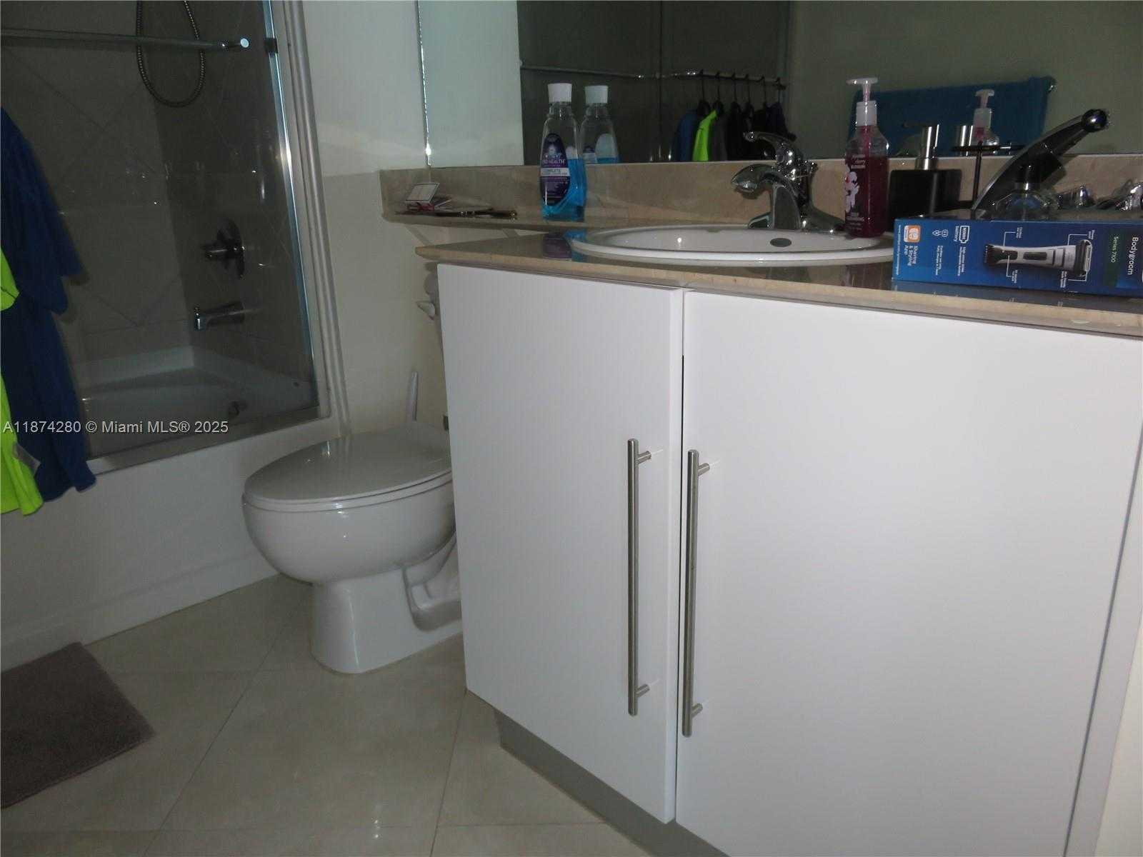 Small Image of 335 Biscayne Blvd, Miami, FL 33132, USA Number 11