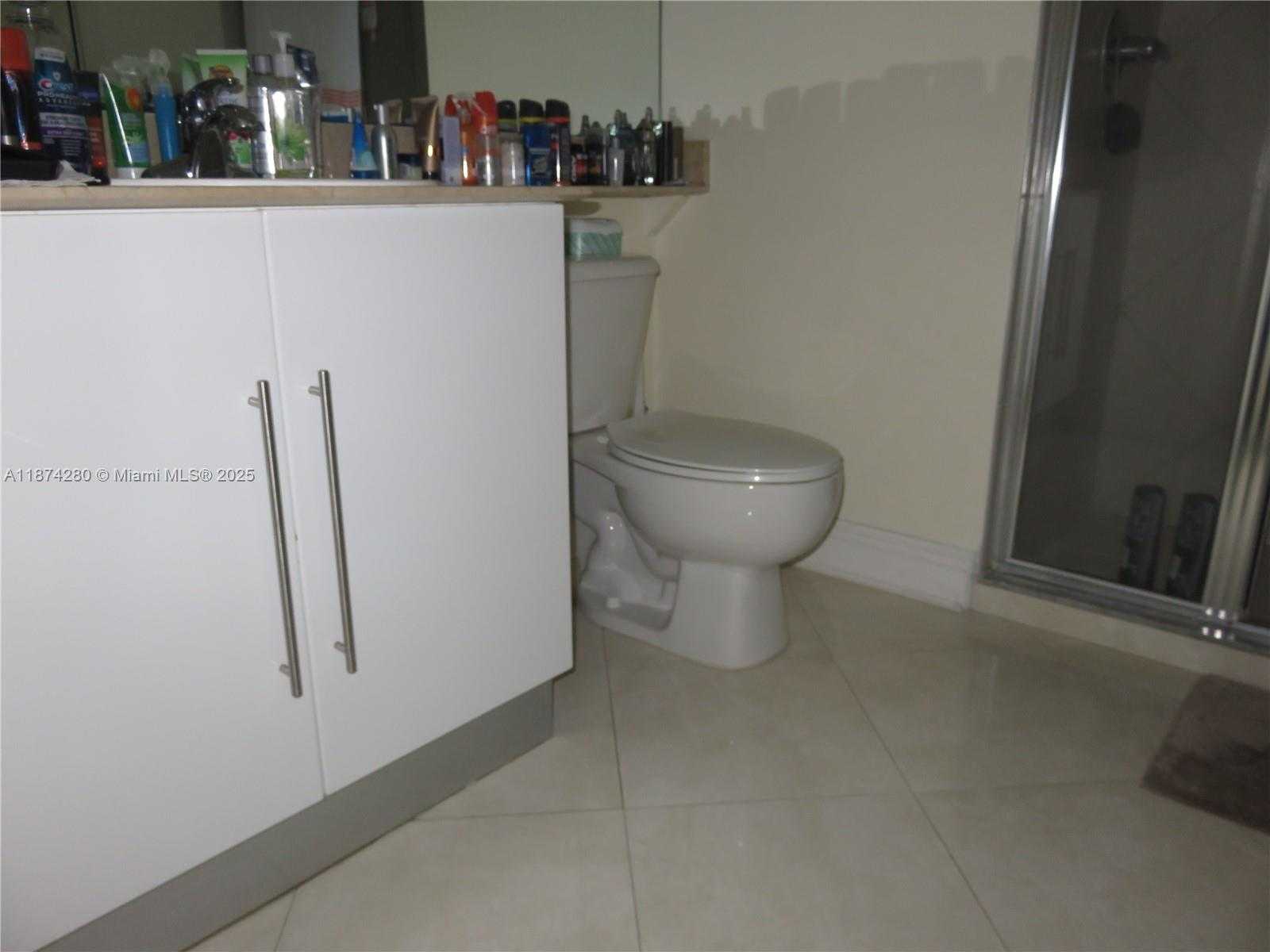 Small Image of 335 Biscayne Blvd, Miami, FL 33132, USA Number 14