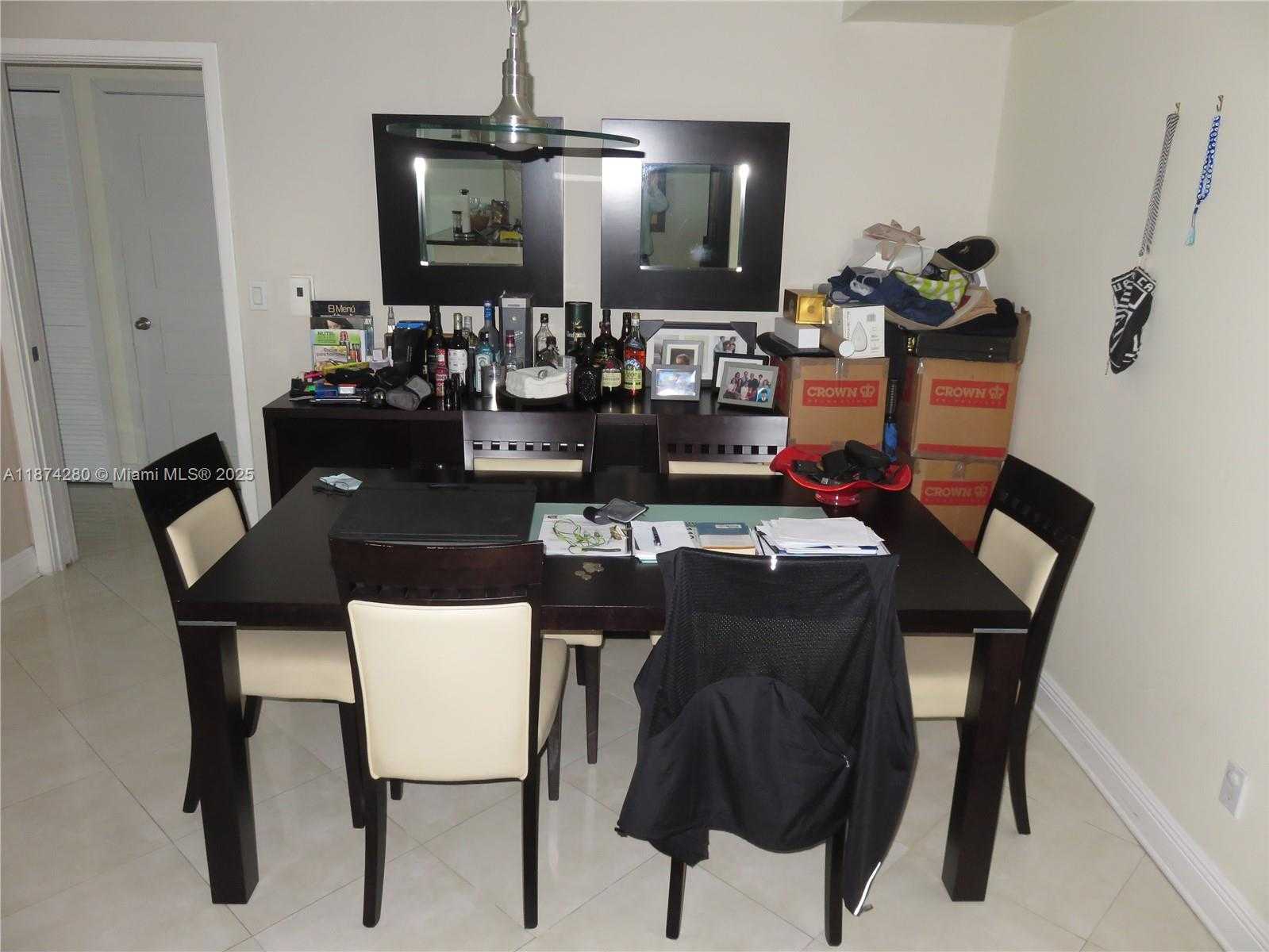 Small Image of 335 Biscayne Blvd, Miami, FL 33132, USA Number 6