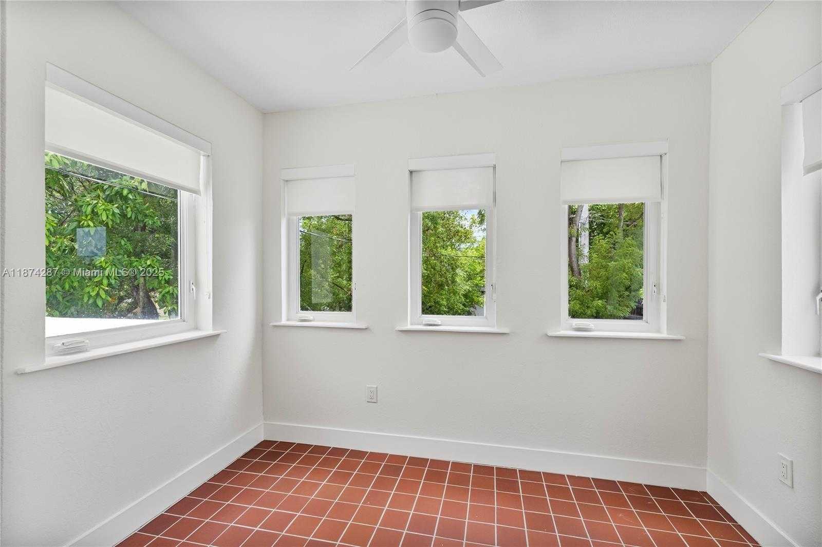 Small Image of 2356 SOUTH WEST 16TH AVE, Miami Number 21