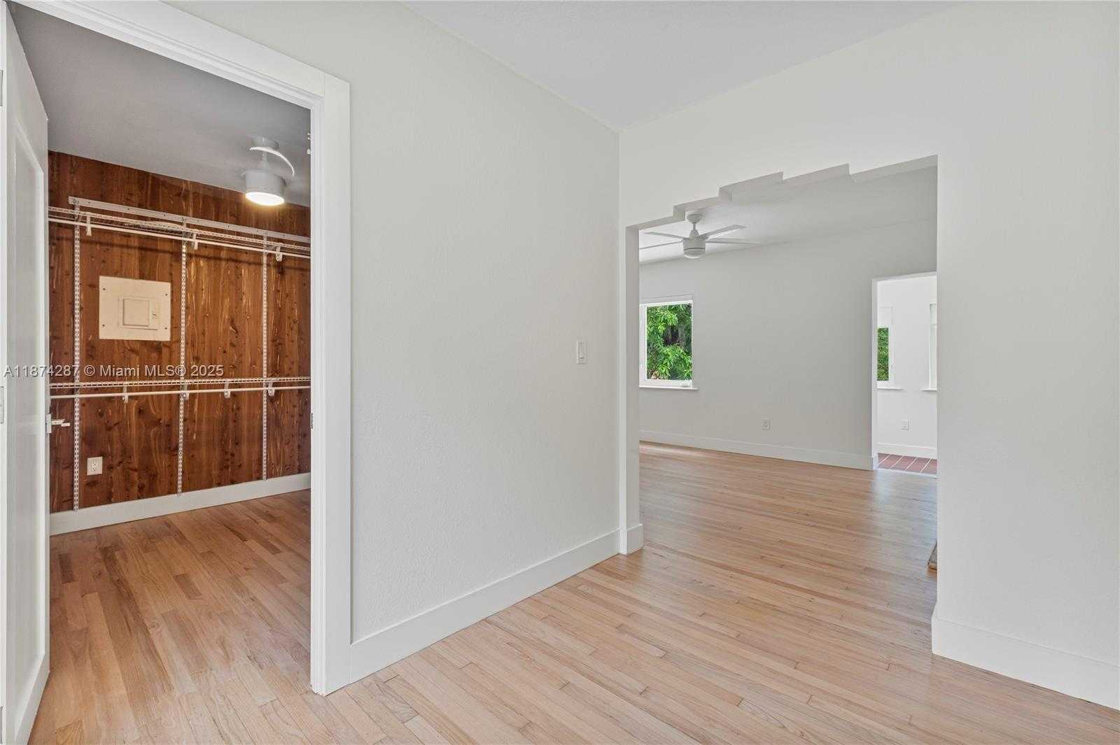 Small Image of 2356 SOUTH WEST 16TH AVE, Miami Number 22