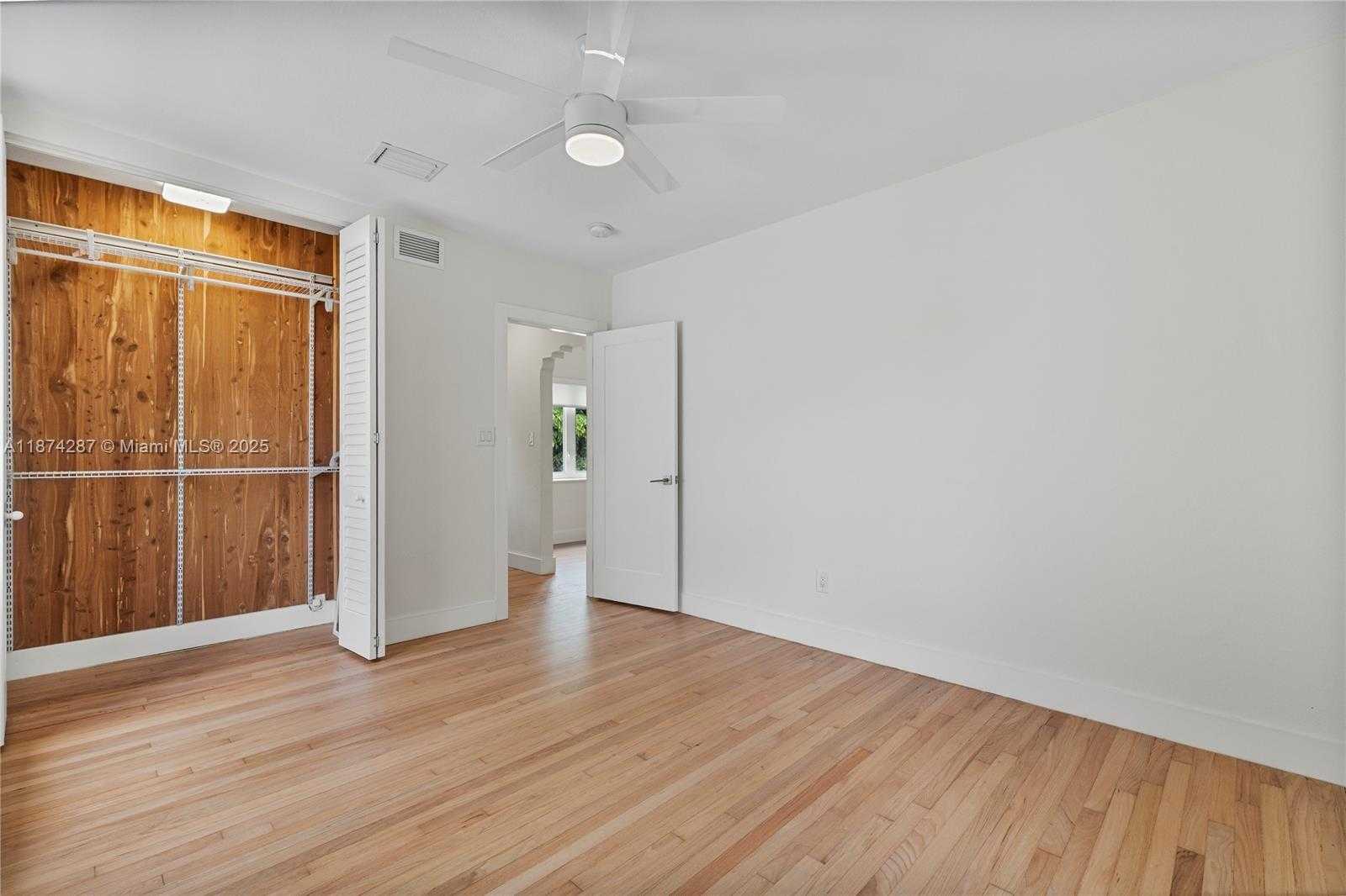 Small Image of 2356 SOUTH WEST 16TH AVE, Miami Number 24