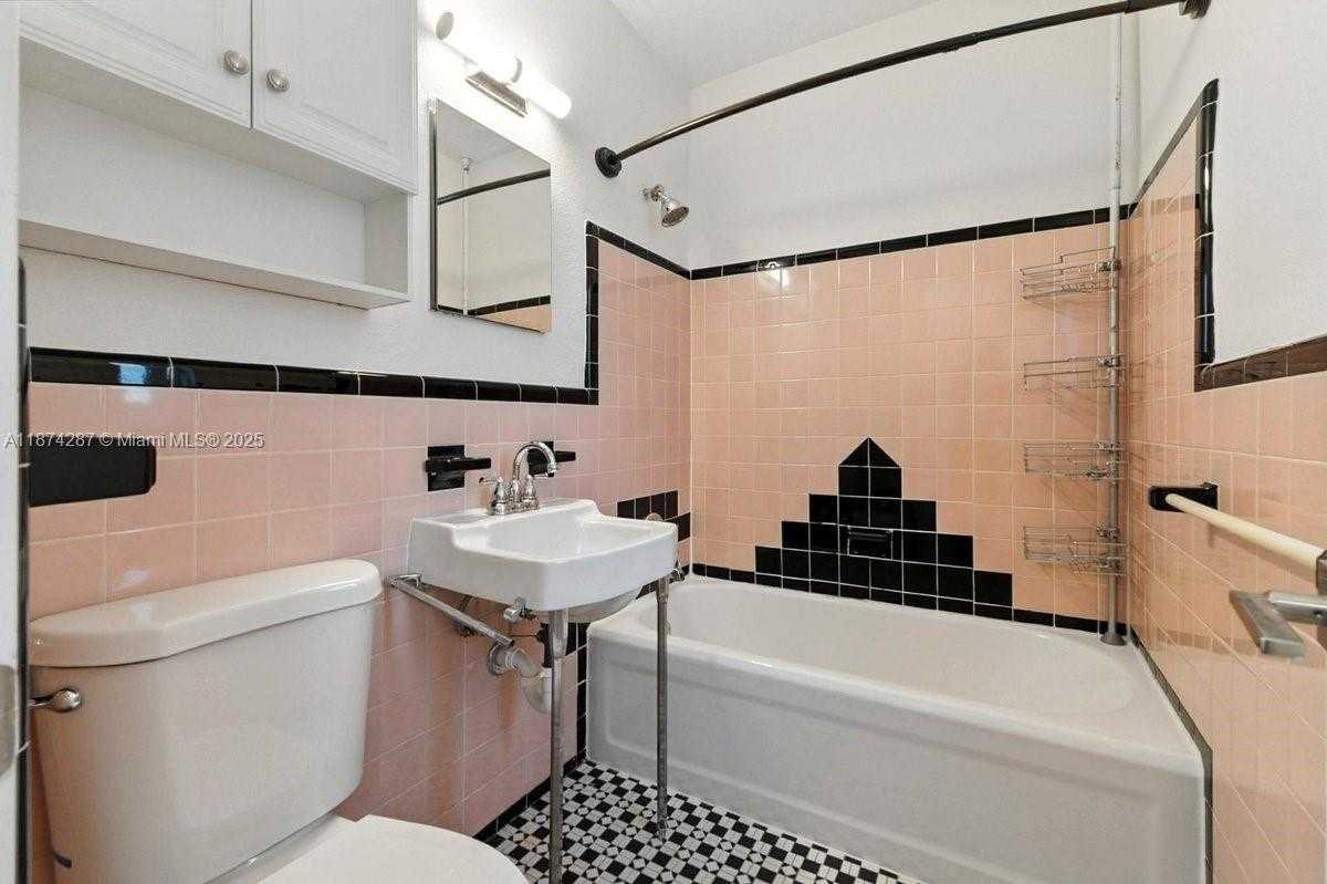Small Image of 2356 SOUTH WEST 16TH AVE, Miami Number 25