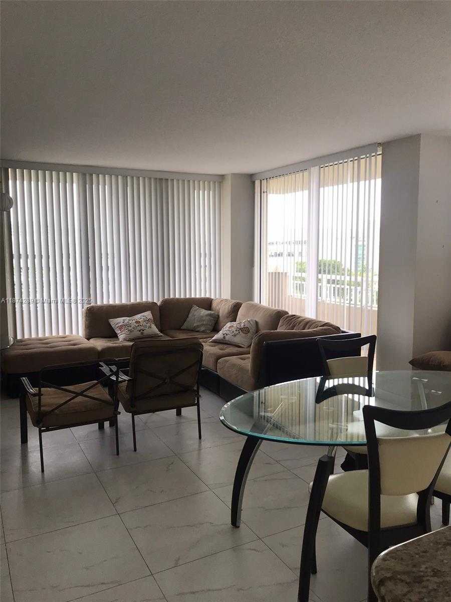 Small Image of 19501 WEST COUNTRY CLUB DR #509, Aventura Number 22