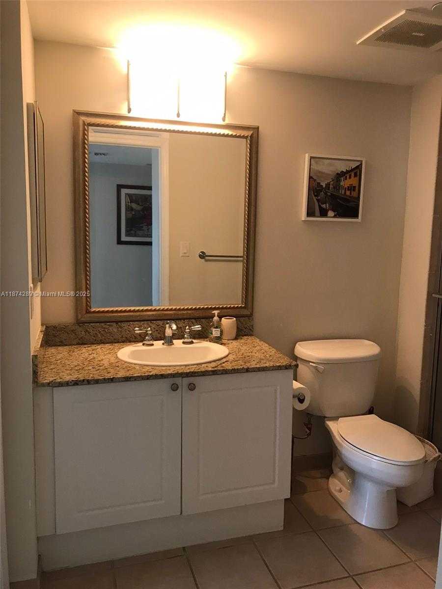 Small Image of 19501 WEST COUNTRY CLUB DR #509, Aventura Number 23