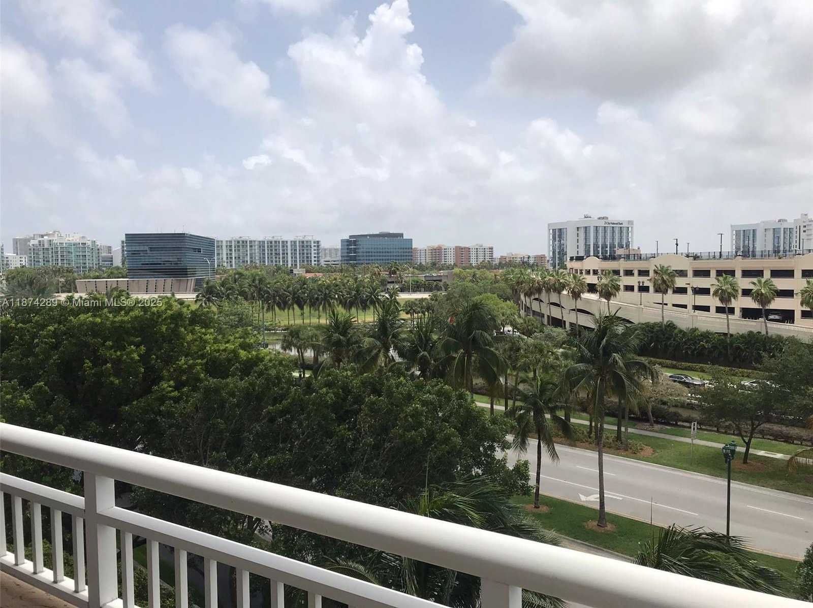 Small Image of 19501 WEST COUNTRY CLUB DR #509, Aventura Number 44