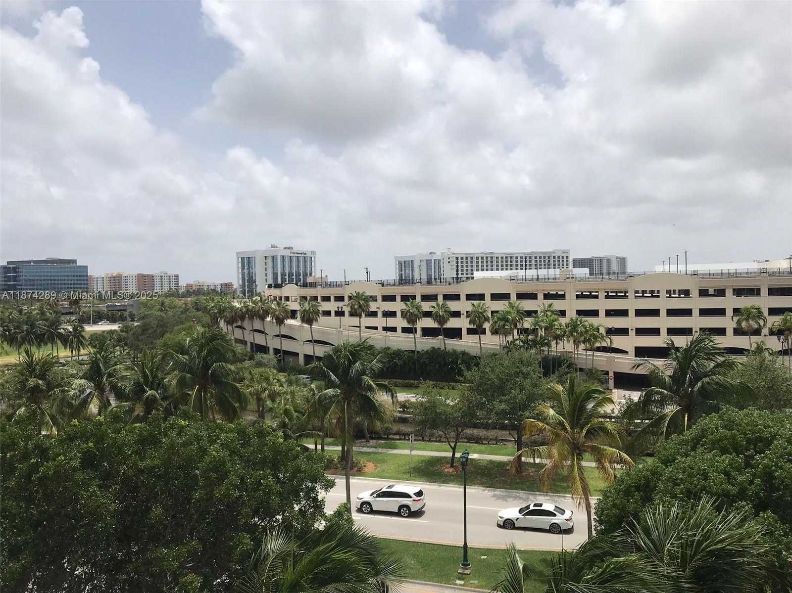 Small Image of 19501 WEST COUNTRY CLUB DR #509, Aventura Number 45