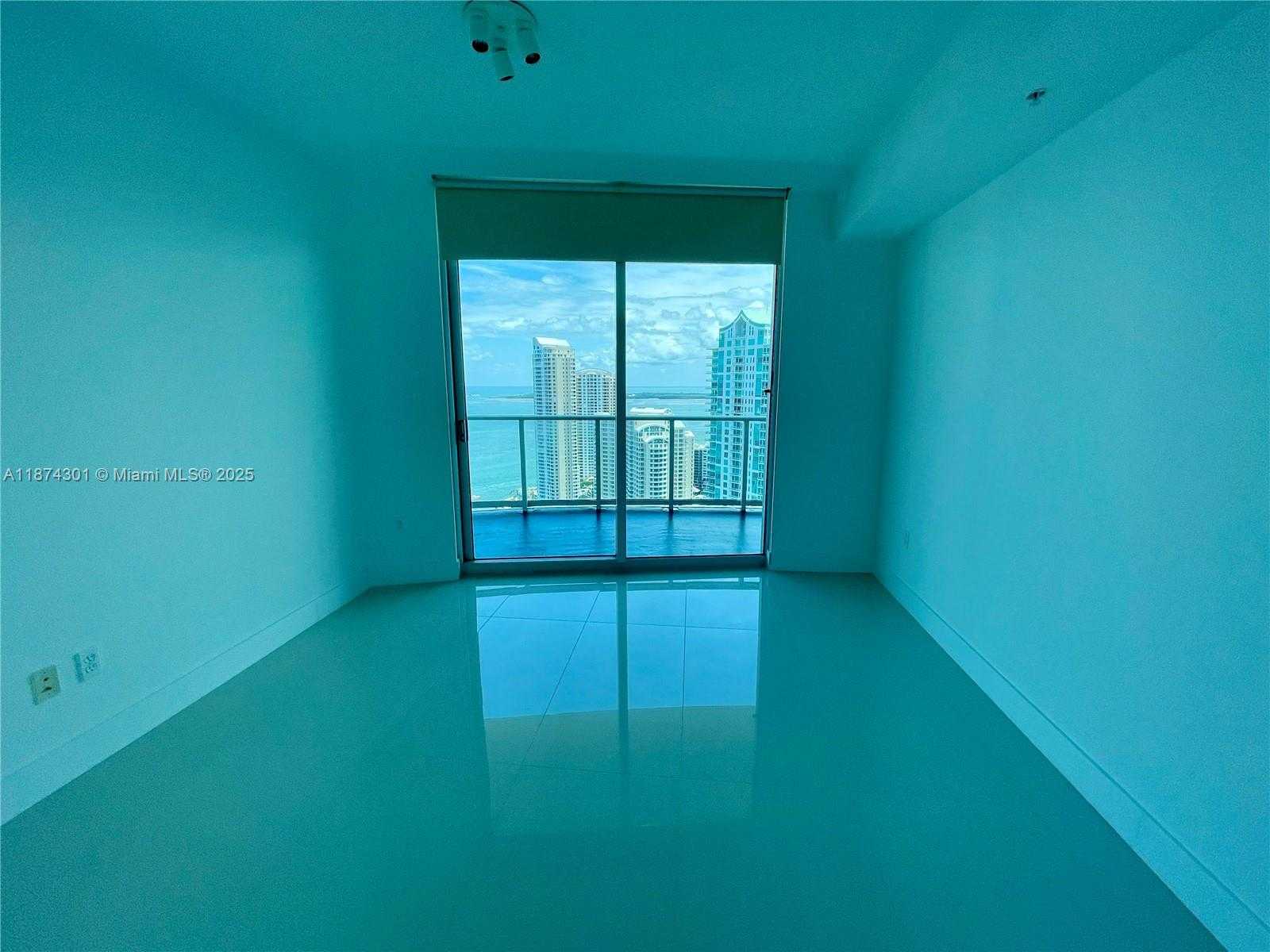 Small Image of 300 SOUTH BISCAYNE BLVD #T-3410, Miami Number 14